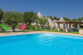 TD Trulli della Magnolia Trulli with Amazing Garden